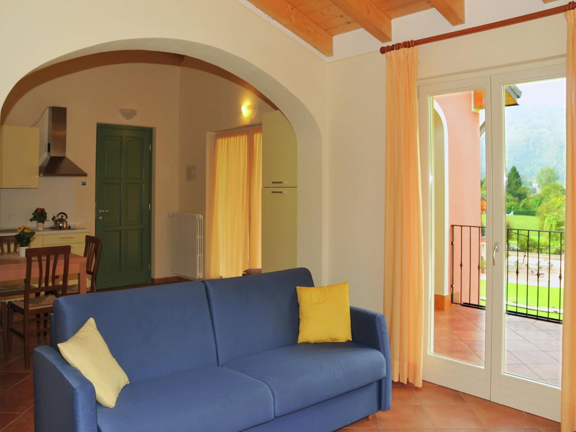 Spacious Apartment In Idro With Shared Pool Crone Exterior photo