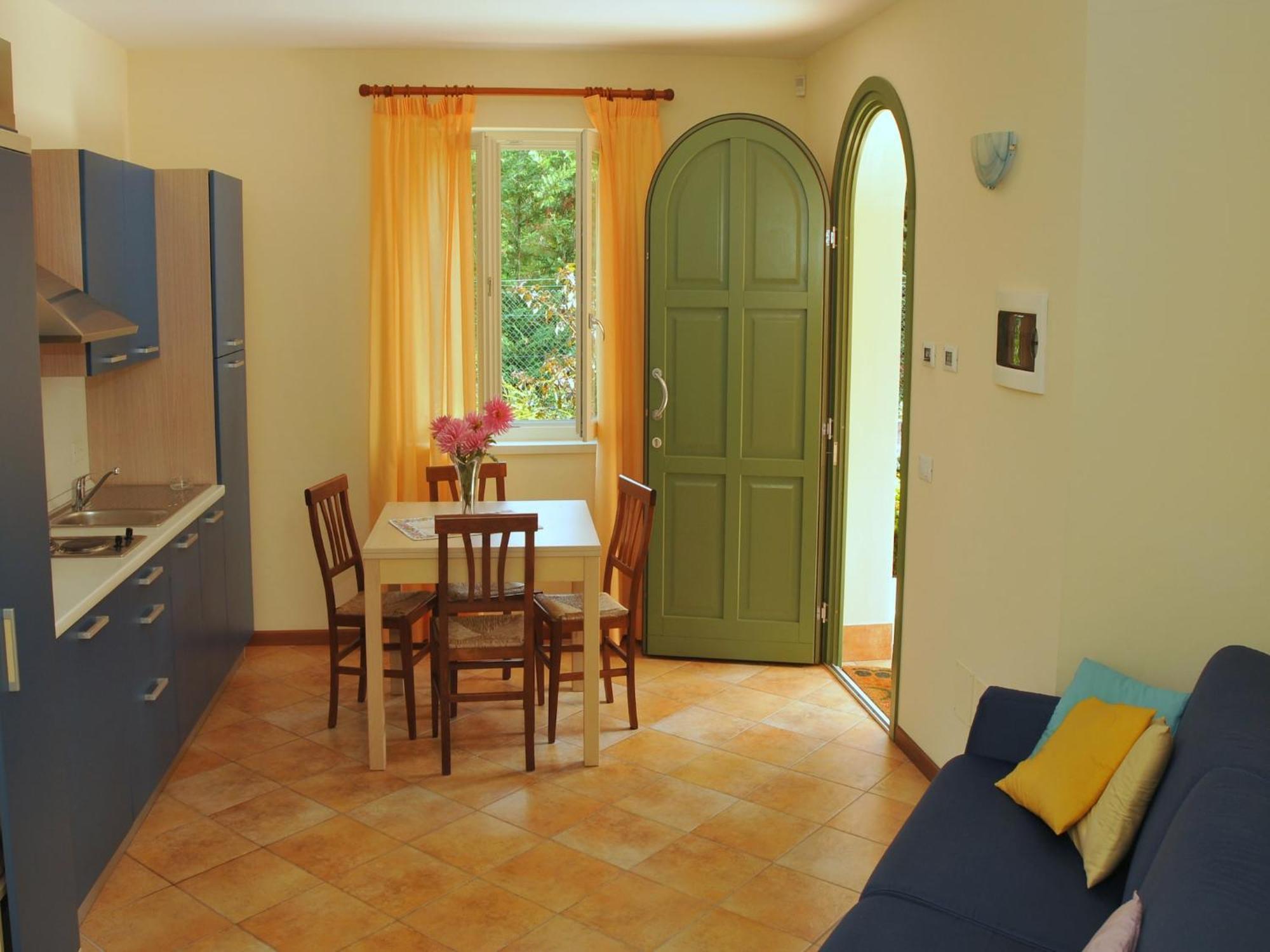 Spacious Apartment In Idro With Shared Pool Crone Exterior photo